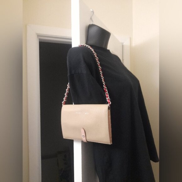 Celine - LARGE STRAP WALLET IN GRAINED CALFSKIN in Light Taupe - Picture 5 of 16